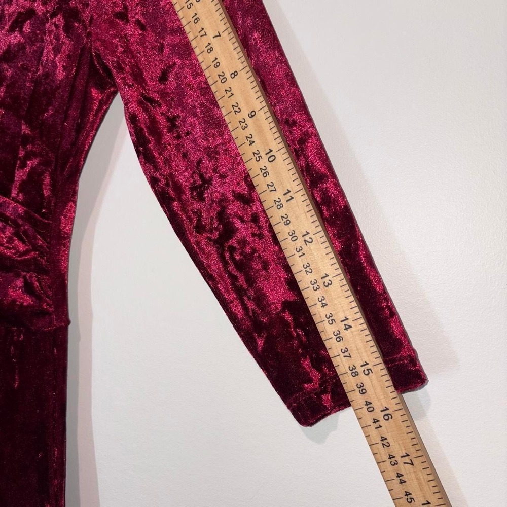 Crushed Velvet Surplice Joe & Elle Sheath Dress Womens Medium Burgundy - Picture 5 of 8